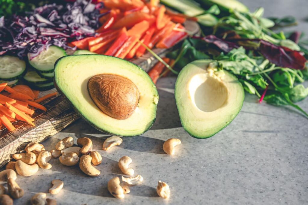 meal with avocado or nuts Lose Fat And Gain Muscle